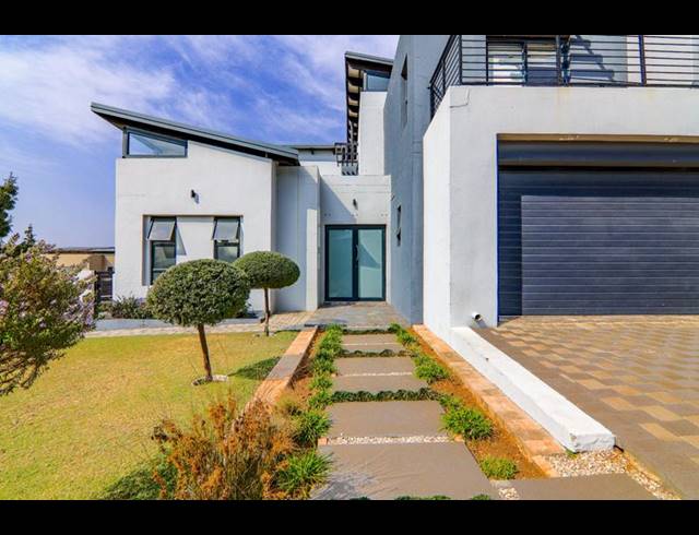 6 BEDROOM PROPERTY TO RENT IN COPPERLEAF ESTATE